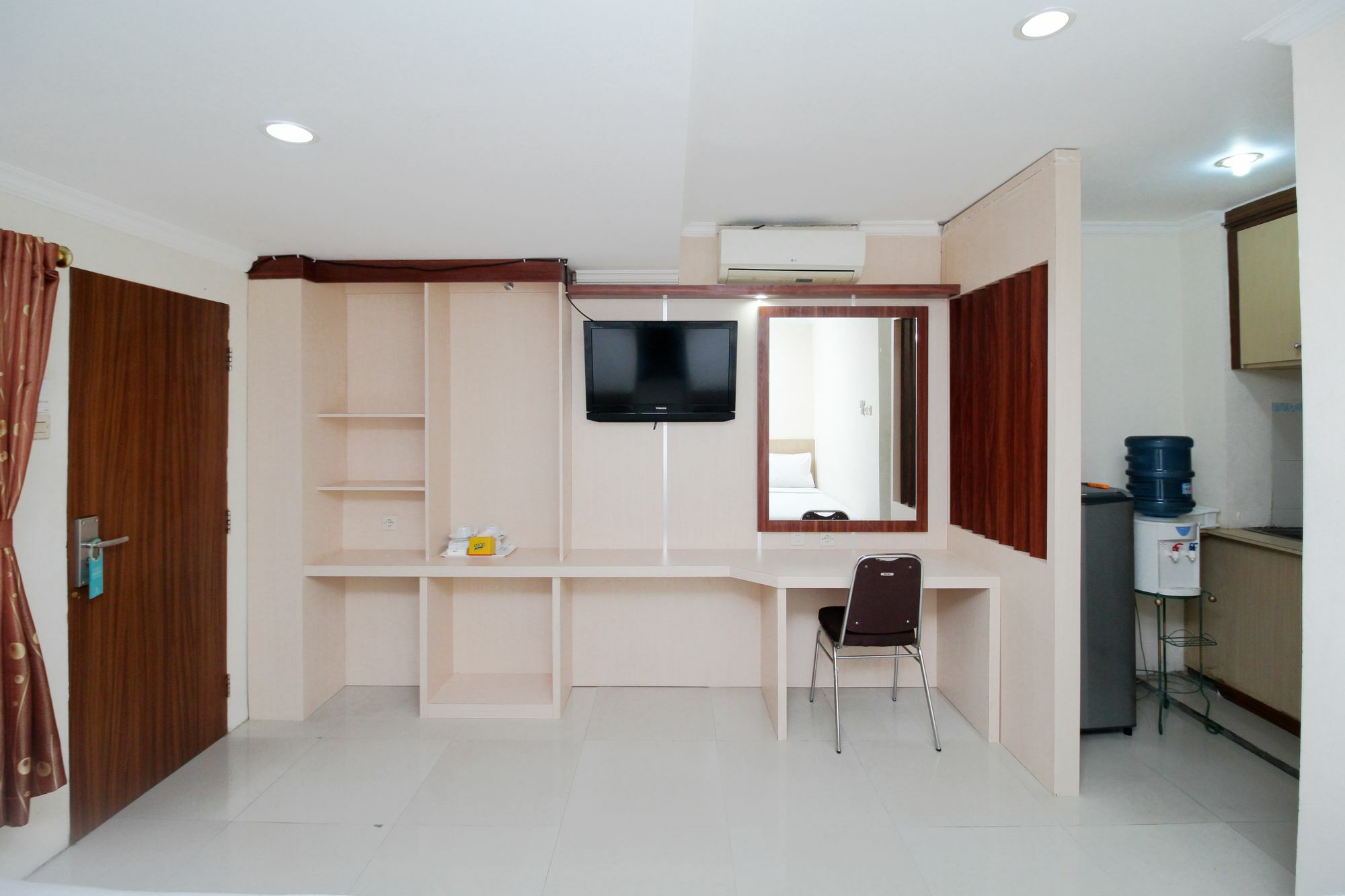Отель Myzone Homtel Семаранг Экстерьер фото