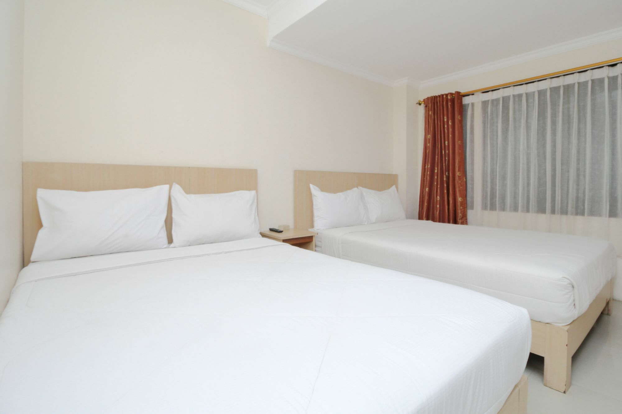 Отель Myzone Homtel Семаранг Экстерьер фото