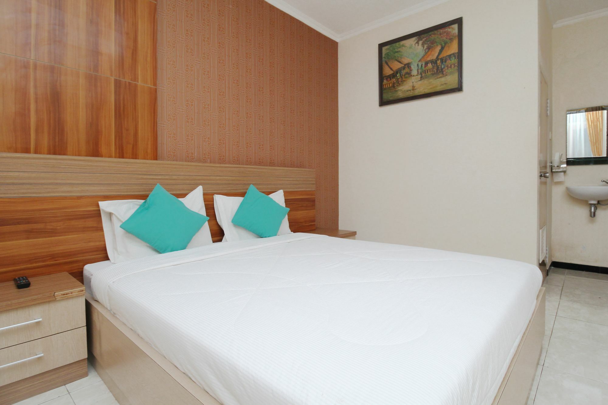 Отель Myzone Homtel Семаранг Экстерьер фото
