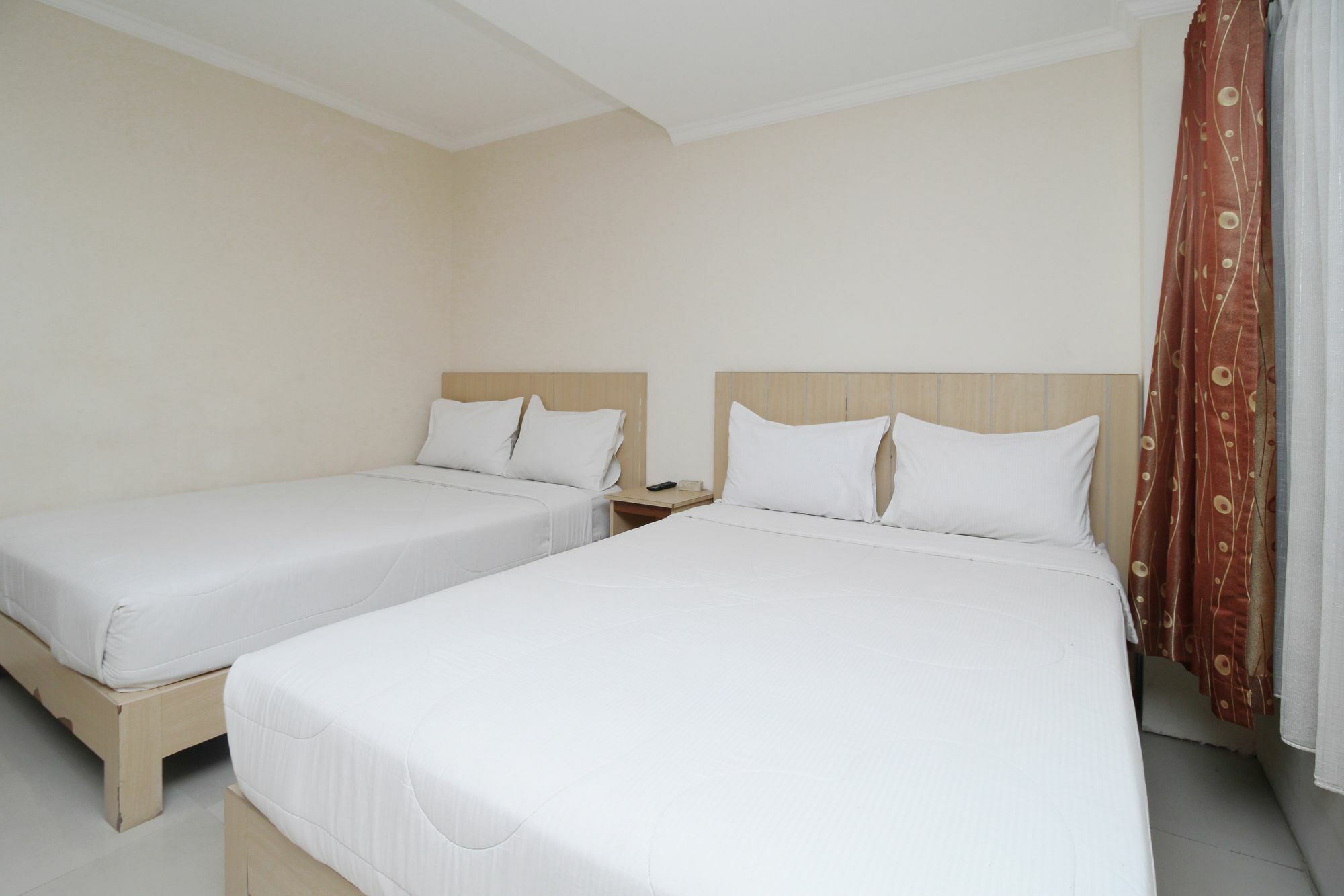 Отель Myzone Homtel Семаранг Экстерьер фото
