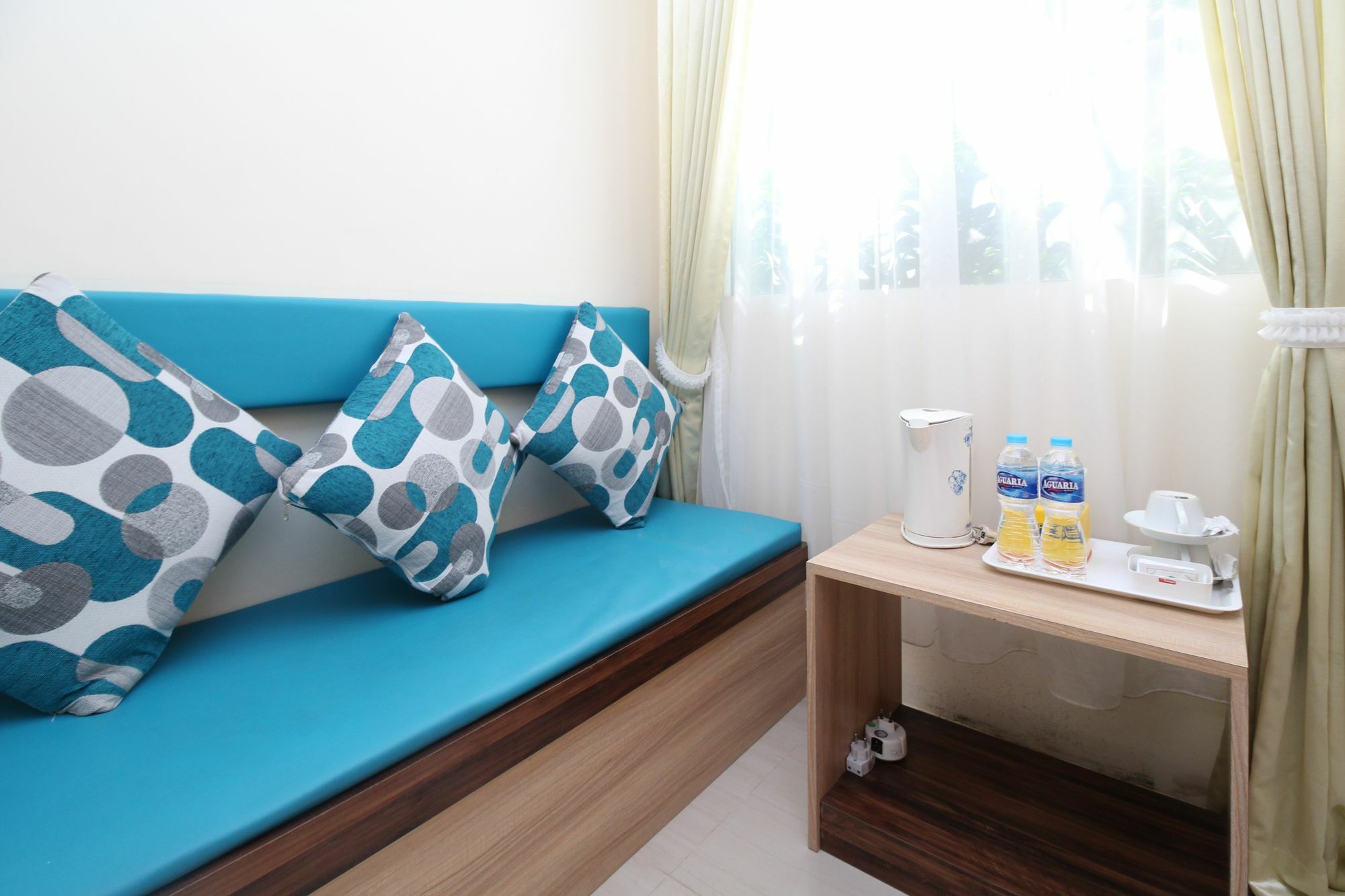 Отель Myzone Homtel Семаранг Экстерьер фото